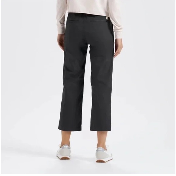 Vuori charcoal gray wide leg ripstop pants - Picture 3 of 7